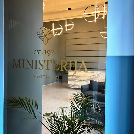 Kaunasinn - Am Daire *